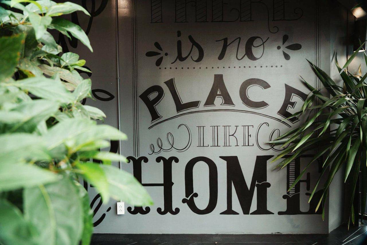Hugnur Hostel And Coffee Chiang Mai Ngoại thất bức ảnh