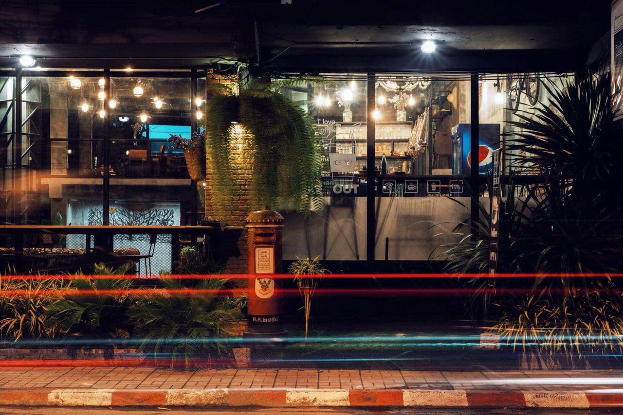 Hugnur Hostel And Coffee Chiang Mai Ngoại thất bức ảnh
