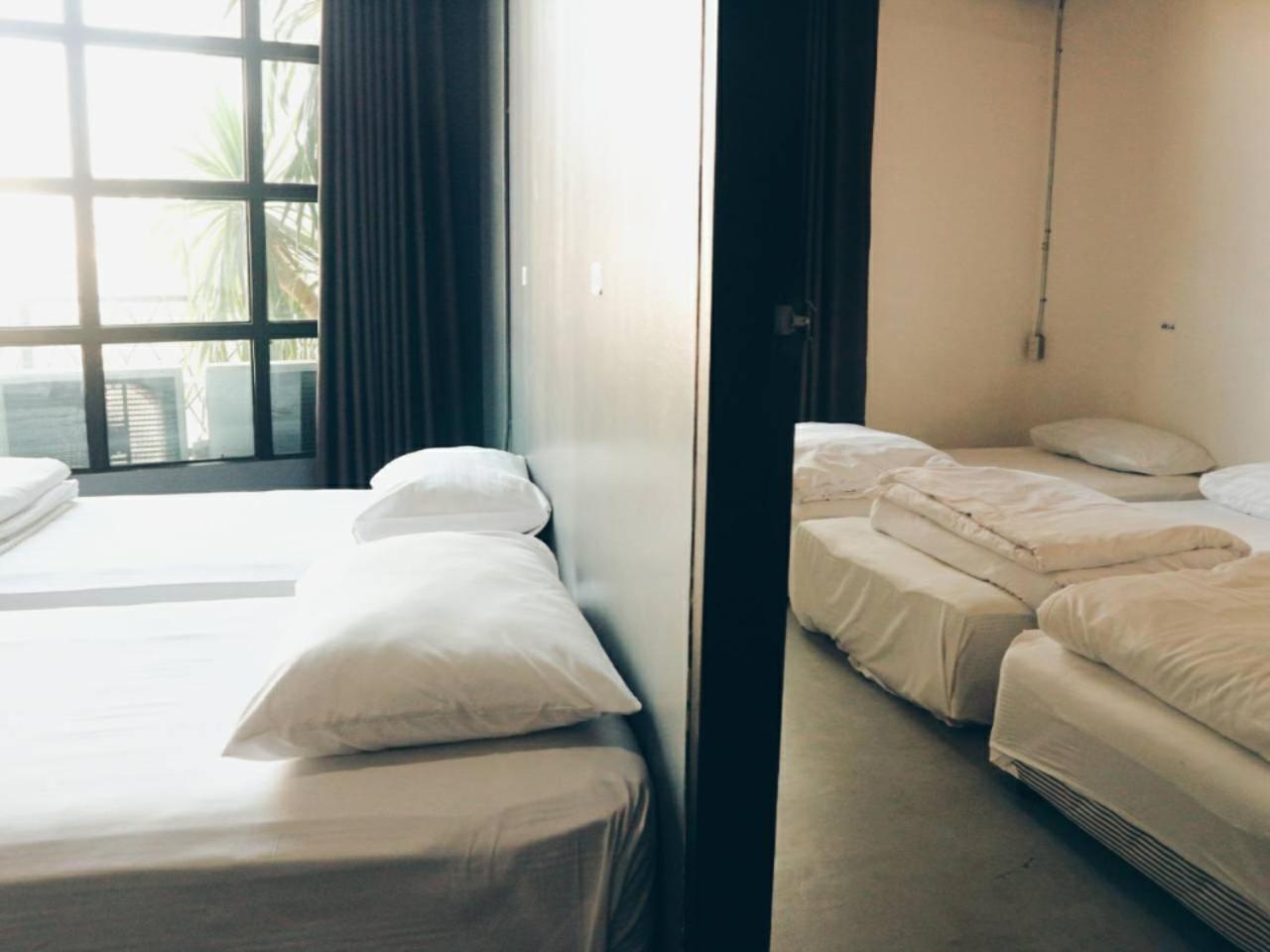 Hugnur Hostel And Coffee Chiang Mai Ngoại thất bức ảnh