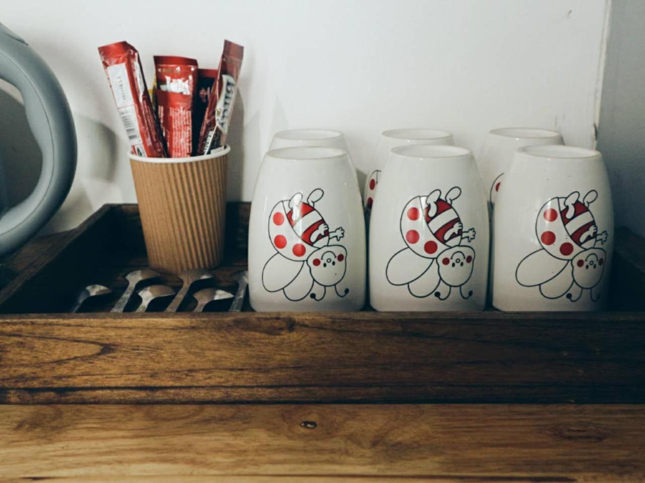 Hugnur Hostel And Coffee Chiang Mai Ngoại thất bức ảnh