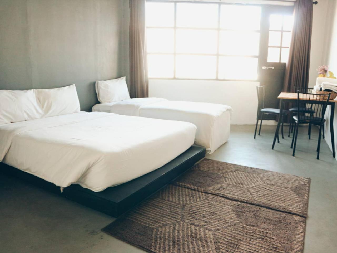 Hugnur Hostel And Coffee Chiang Mai Ngoại thất bức ảnh