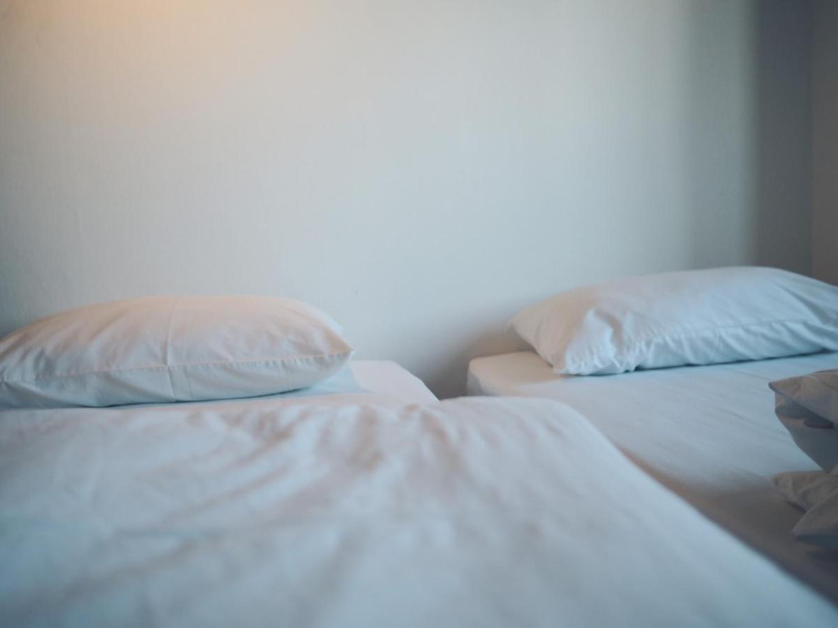 Hugnur Hostel And Coffee Chiang Mai Ngoại thất bức ảnh